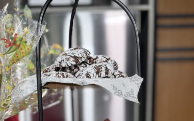 Spicy Honey Chocolate Crinkle Cookies